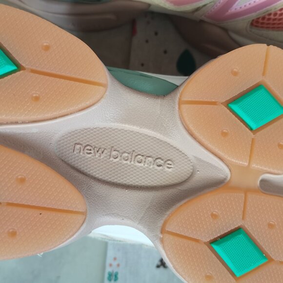 Beige Pink New Balance NB 9060 Sneakers - Picture 8 of 9